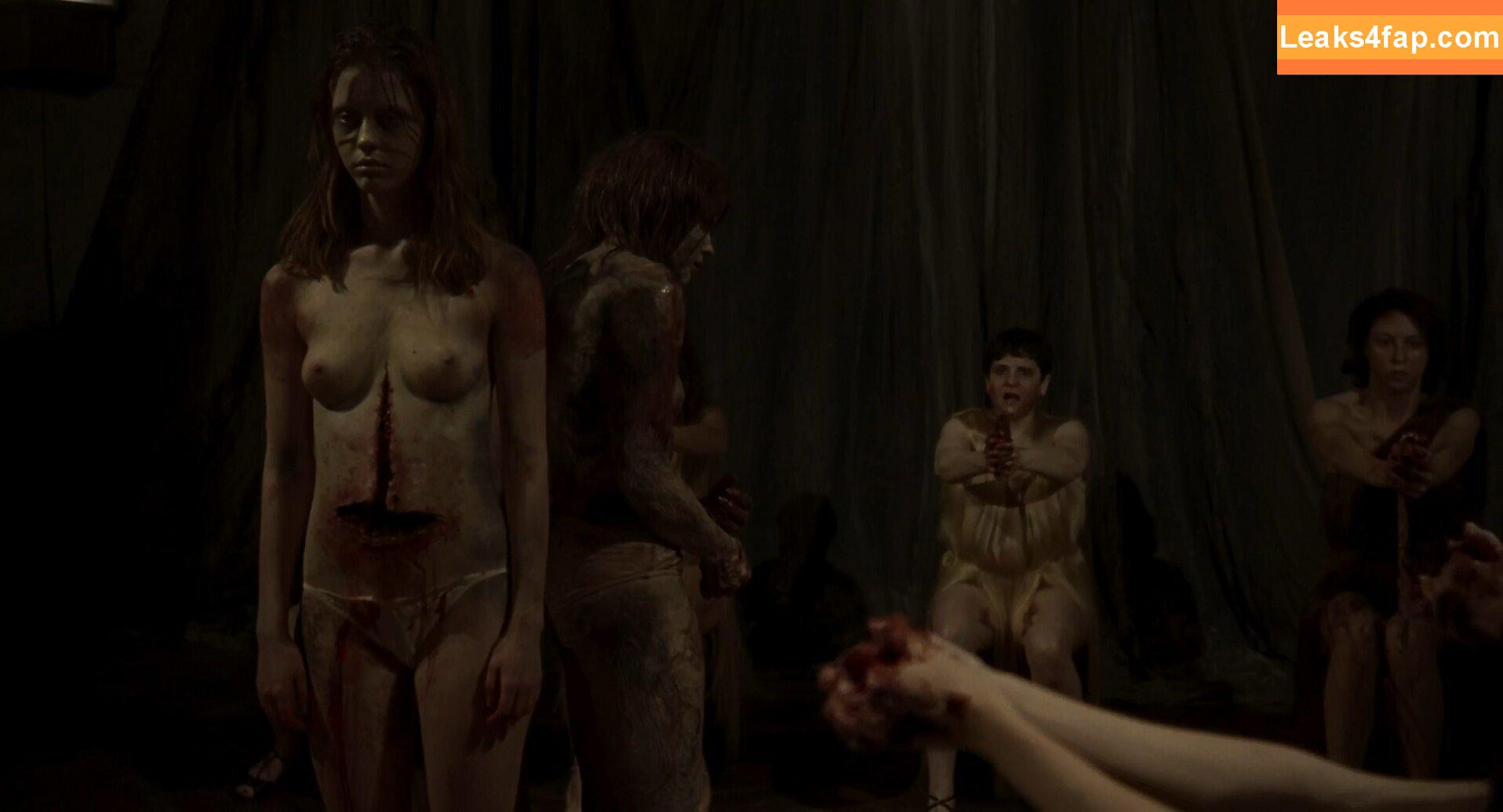 Mia Goth / goth.mia / officalmiagoth leaked photo photo #0030
