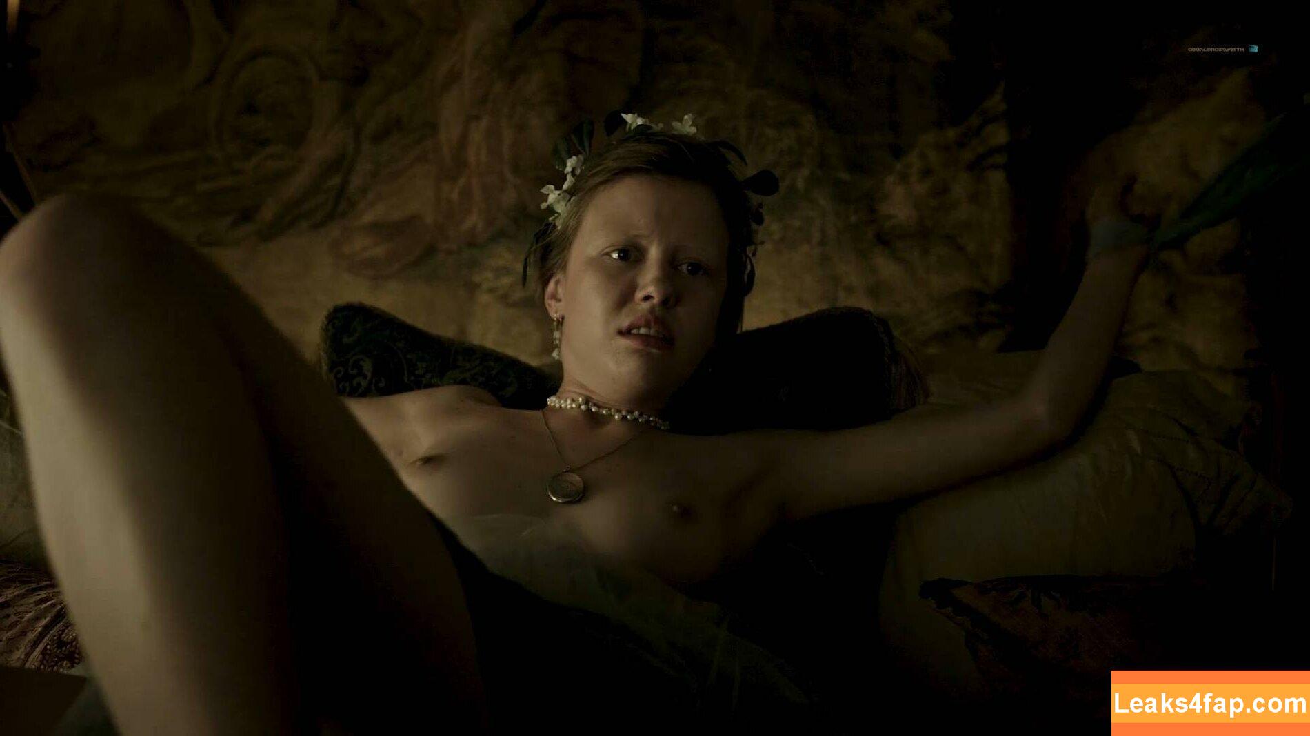 Mia Goth / goth.mia / officalmiagoth leaked photo photo #0031