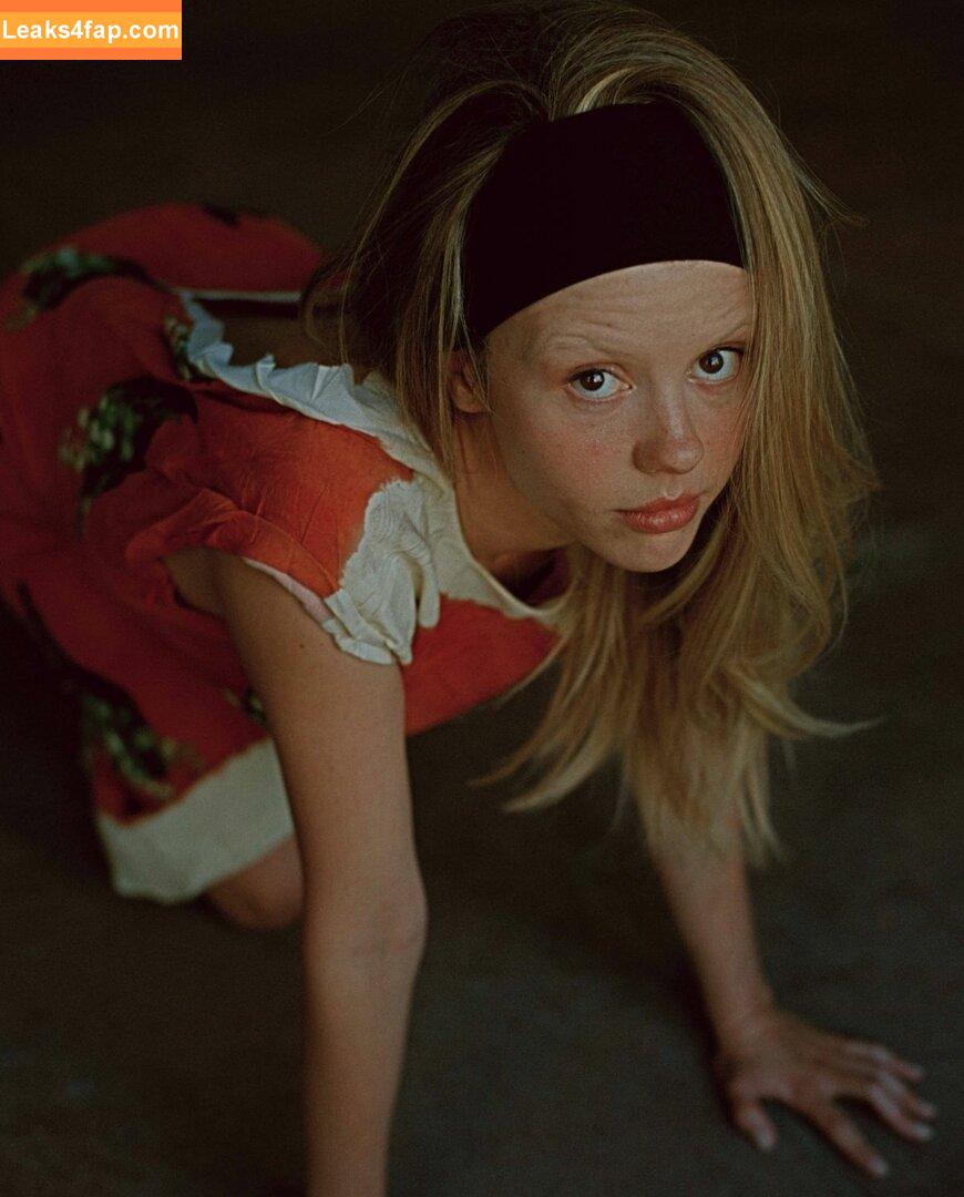 Mia Goth / goth.mia / officalmiagoth слитое фото фото #0089