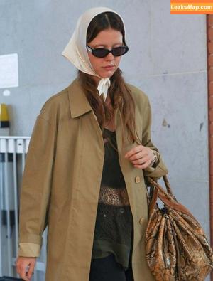 Mia Goth фото #0213