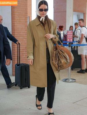 Mia Goth фото #0215