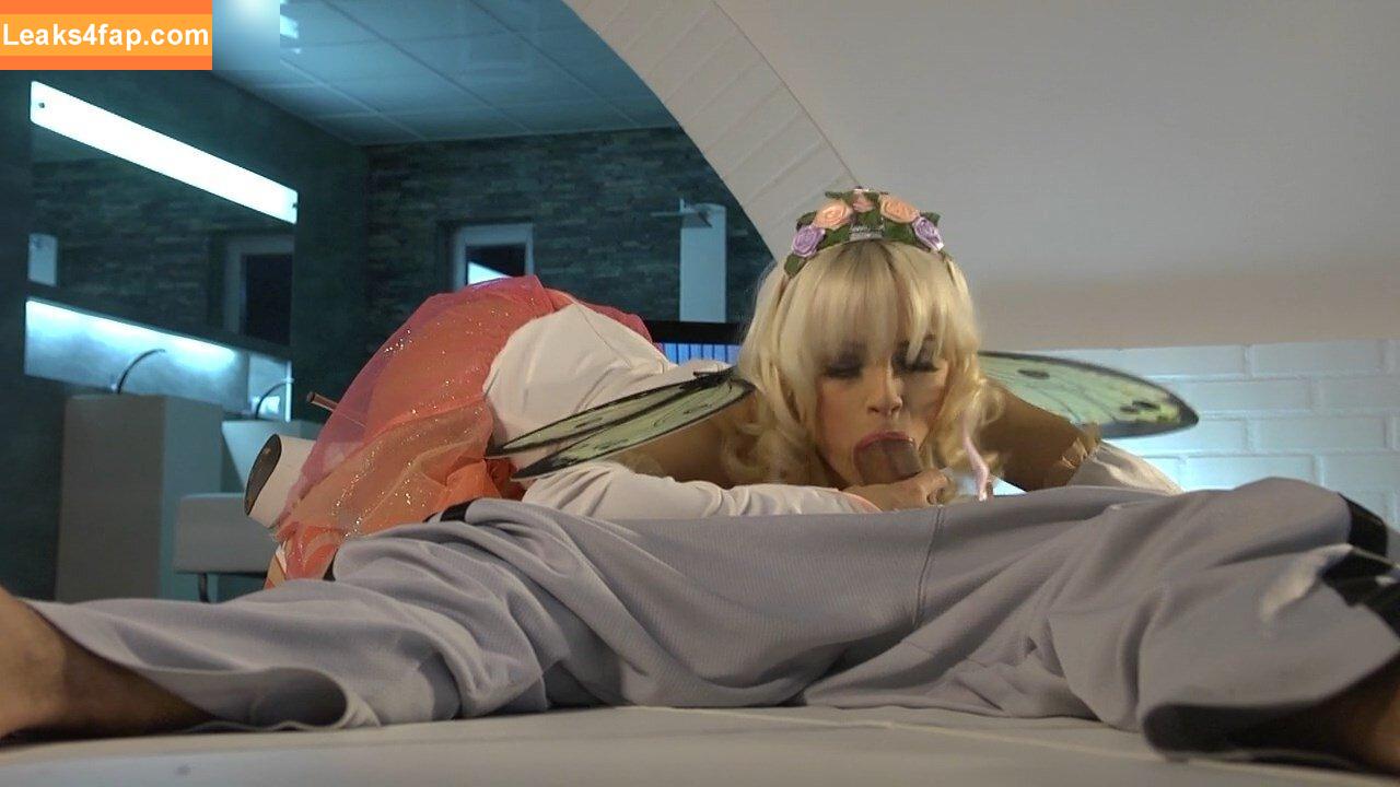Mia Julia Brückner / mia_julia_brueckner_offiziell / mia_julia_vip leaked photo photo #0251