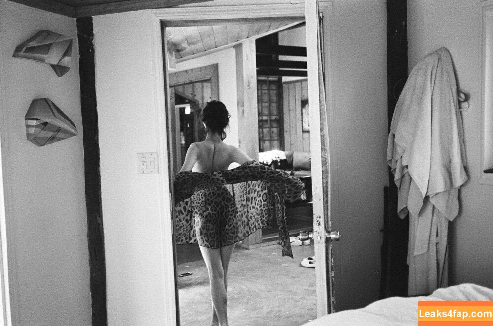 Mia Kerin / miakerin leaked photo photo #0018