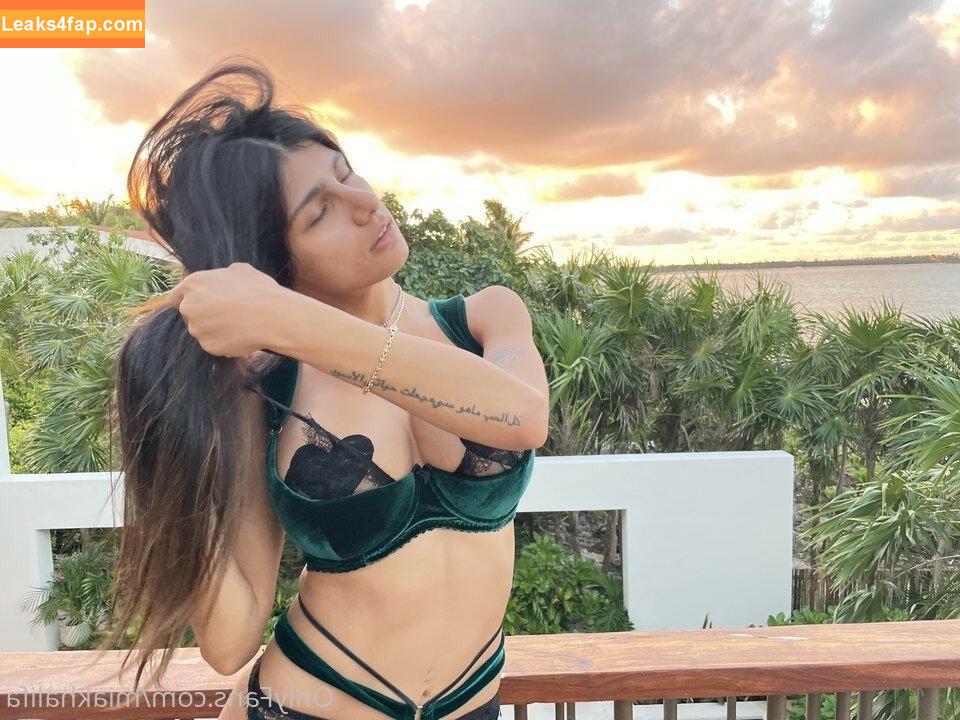 Mia Khalifa / https: / miak / miakhalifa leaked photo photo #0194