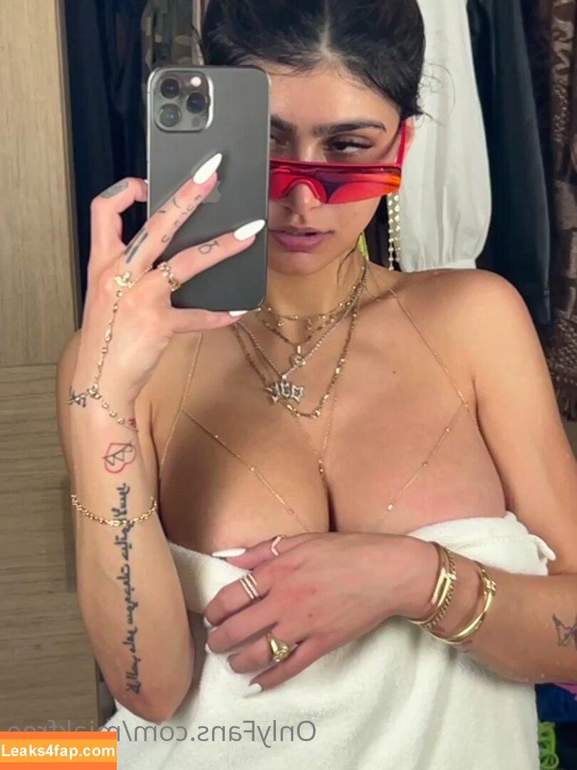 Mia Khalifa / https: / miak / miakhalifa leaked photo photo #0248