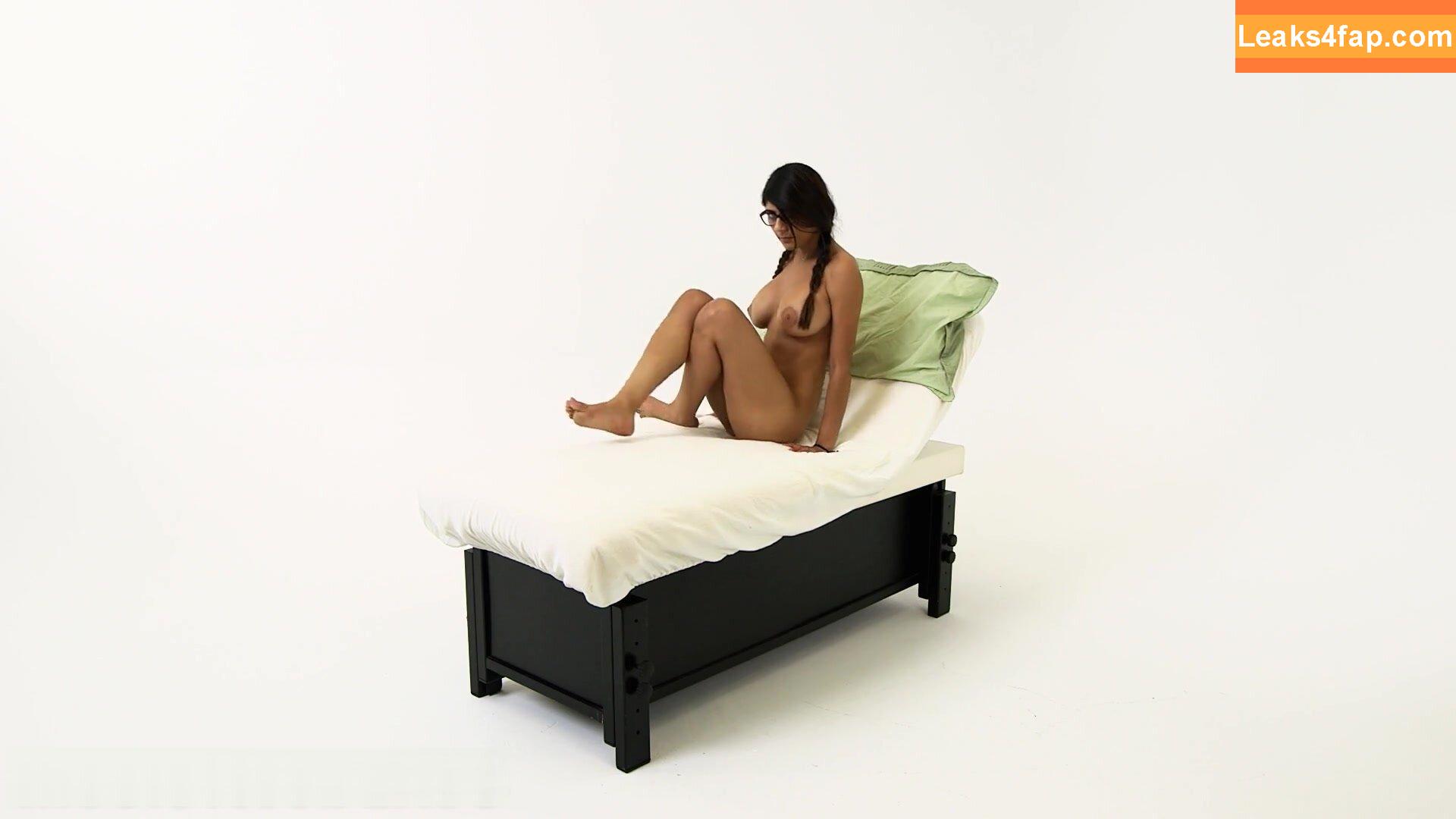 Mia Khalifa / https: / miak / miakhalifa leaked photo photo #0414