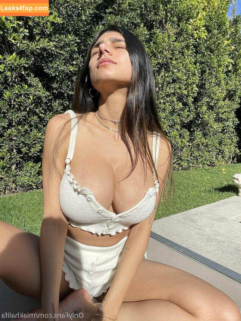 Mia Khalifa / https: / miak / miakhalifa leaked photo photo #0457
