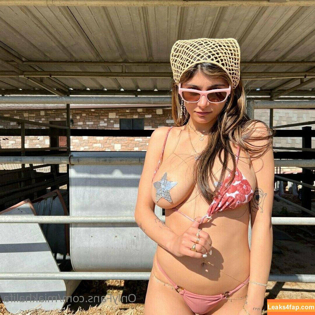 Mia Khalifa / https: / miak / miakhalifa слитое фото фото #0549