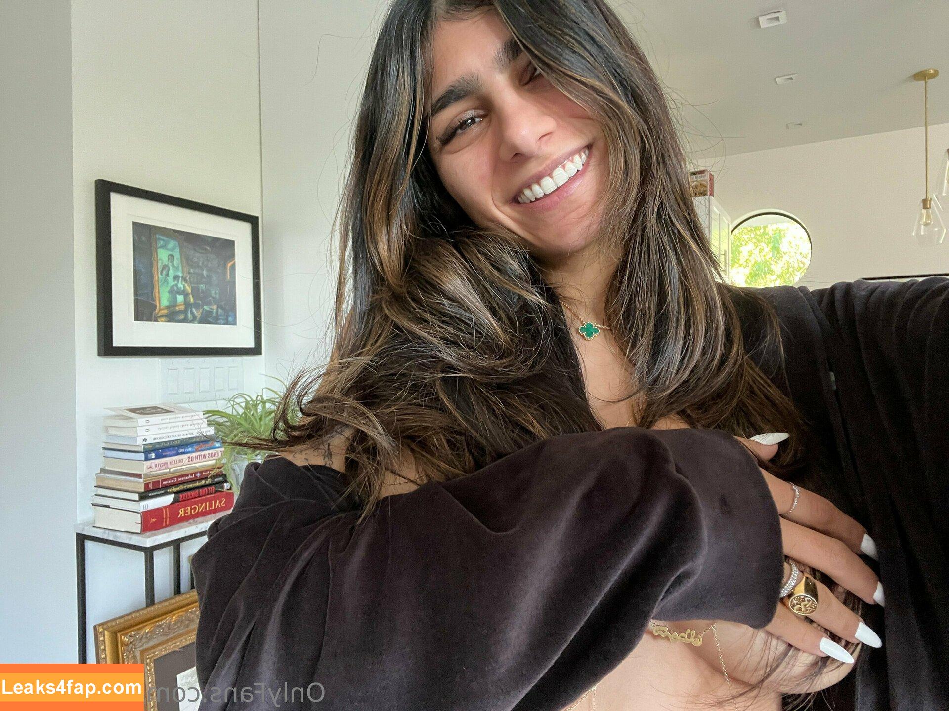 Mia Khalifa / miak / miakhalifa leaked photo photo #1084