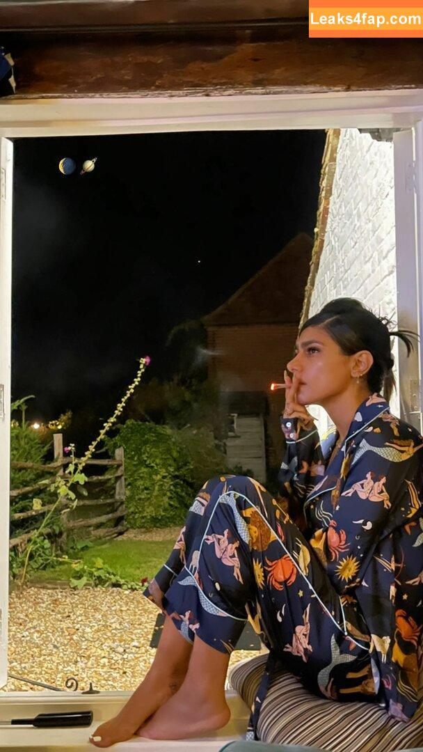 Mia Khalifa / miak / miakhalifa leaked photo photo #1451