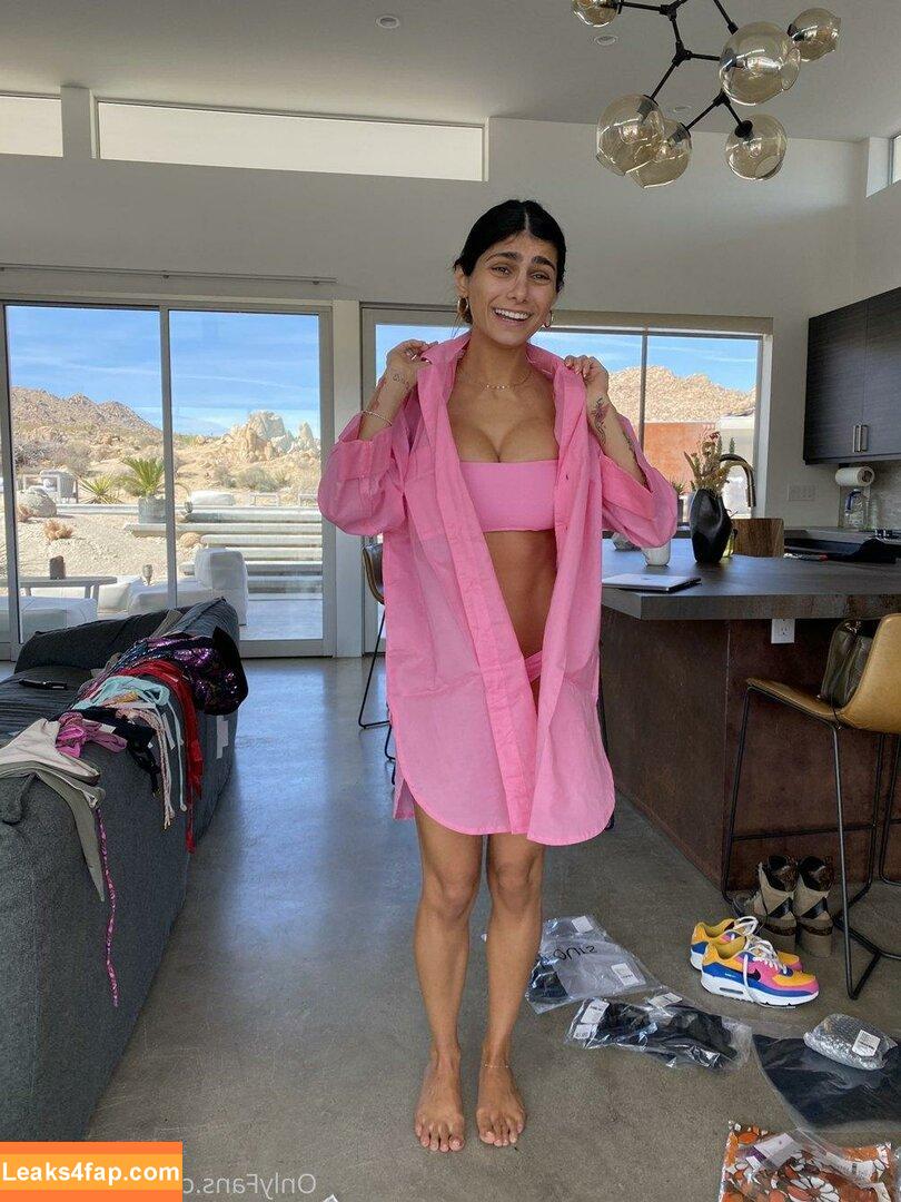 Mia Khalifa / miak / miakhalifa leaked photo photo #1733