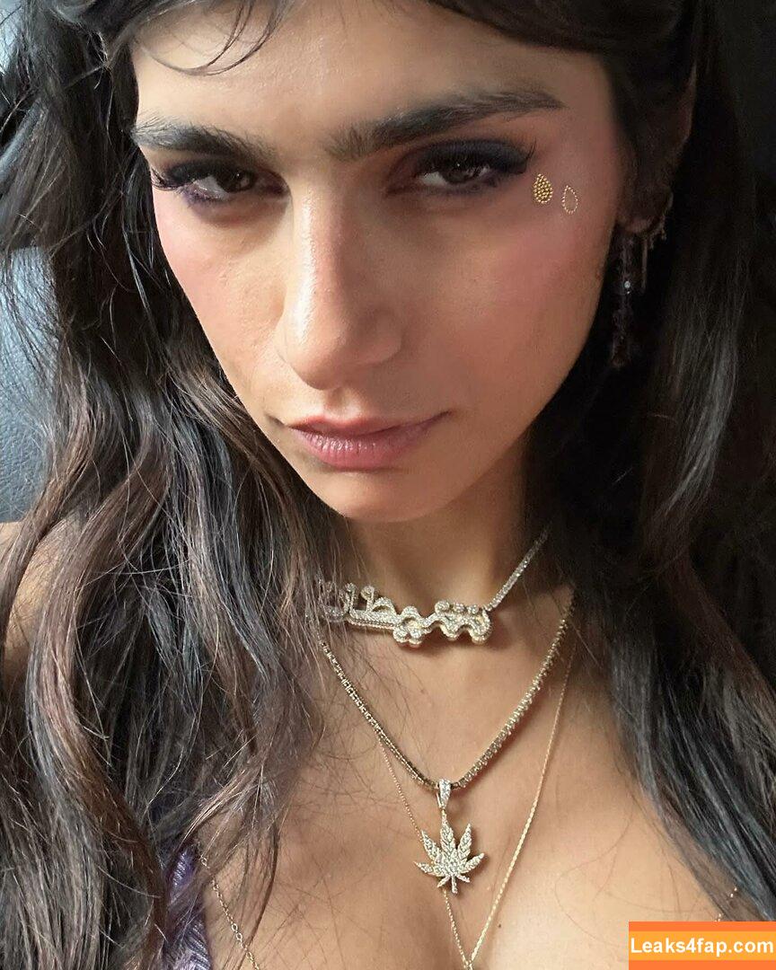 Mia Khalifa / miak / miakhalifa leaked photo photo #2016