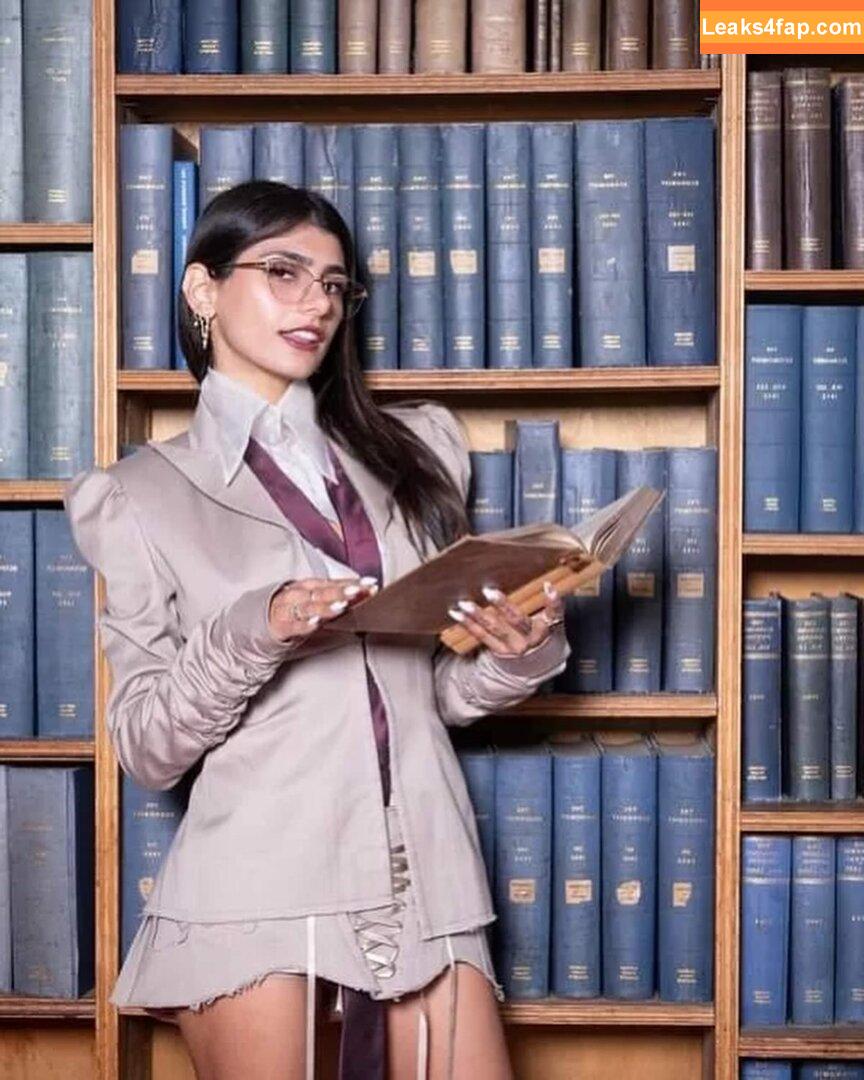 Mia Khalifa / https: / matiofficial / miak / miakhalifa leaked photo photo #2192