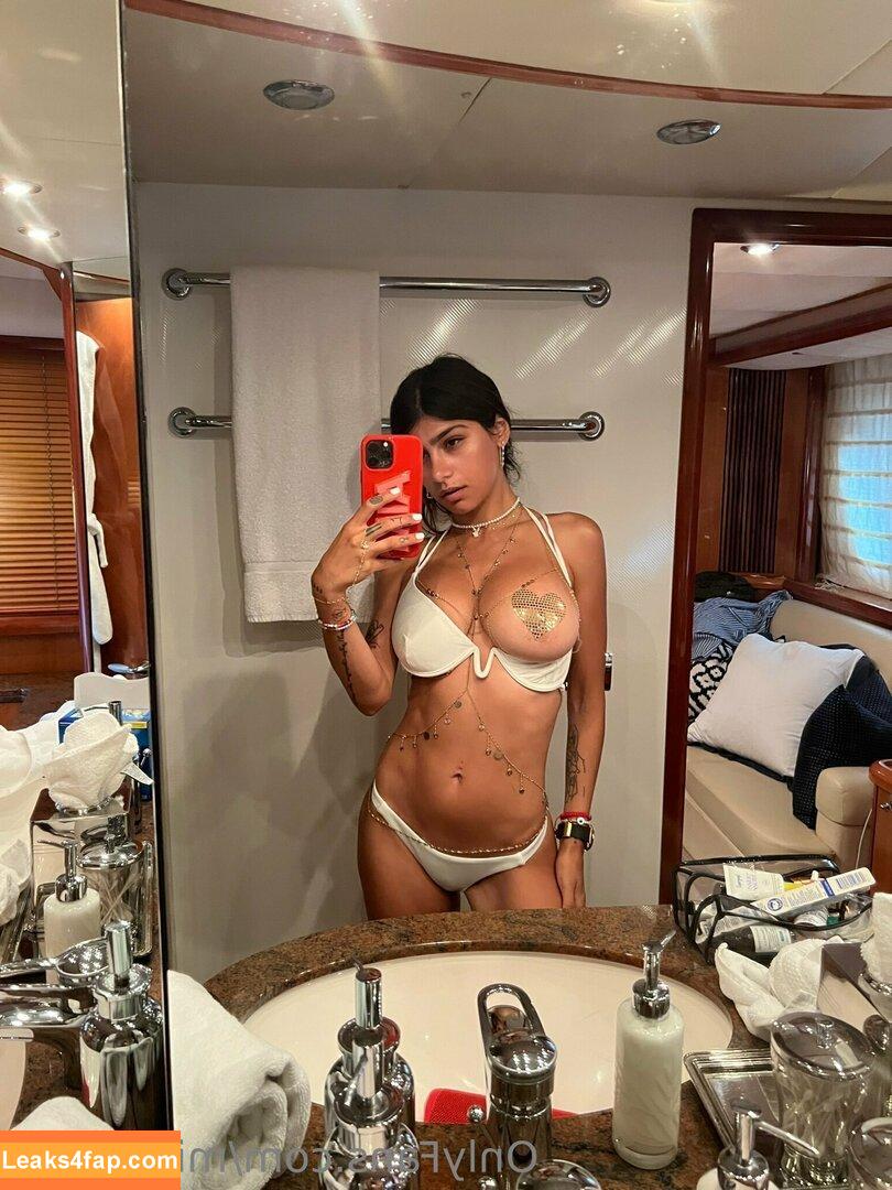 Mia Khalifa / https: / matiofficial / miak / miakhalifa leaked photo photo #2338