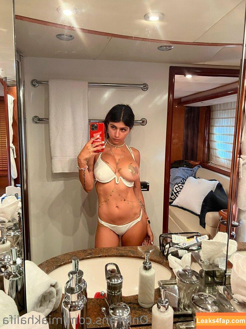 Mia Khalifa / https: / matiofficial / miak / miakhalifa leaked photo photo #2341