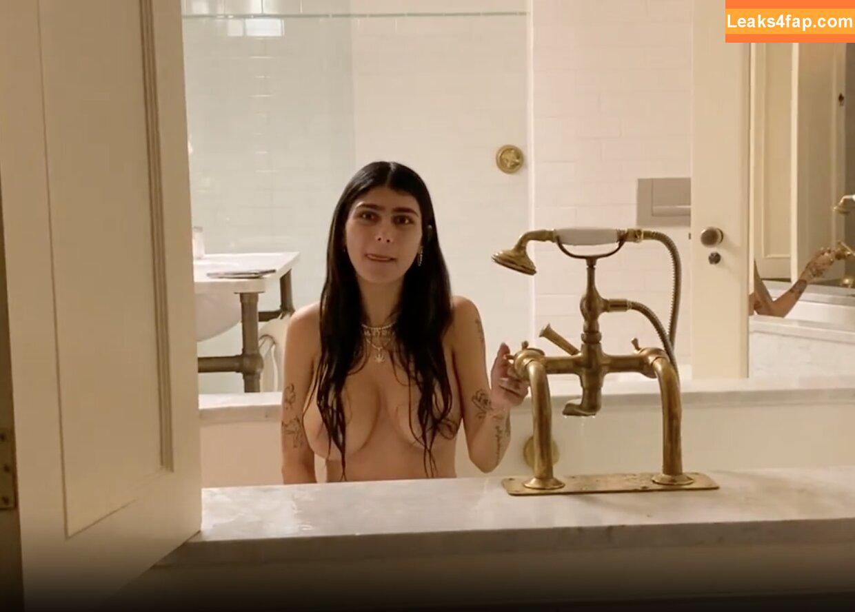 Mia Khalifa / https: / matiofficial / miak / miakhalifa leaked photo photo #2364