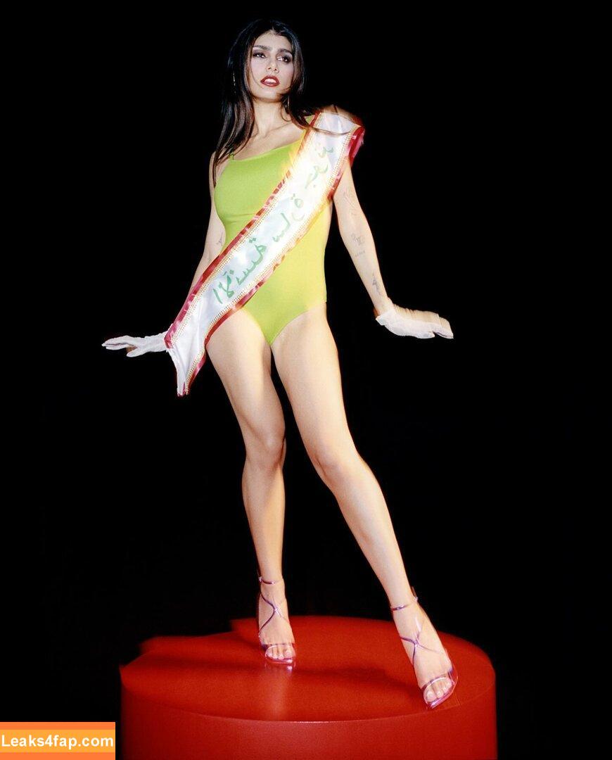 Mia Khalifa / https: / matiofficial / miak / miakhalifa leaked photo photo #2758