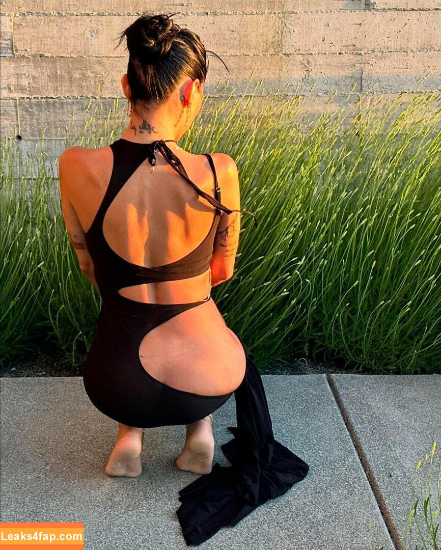 Mia Khalifa / https: / matiofficial / miak / miakhalifa leaked photo photo #2901