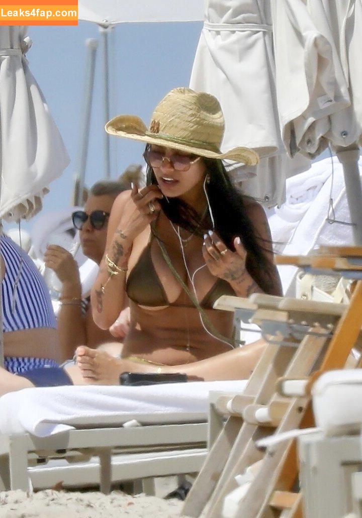 Mia Khalifa / https: / matiofficial / miak / miakhalifa leaked photo photo #3462