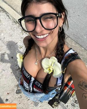 Mia Khalifa photo #3375