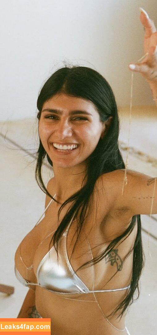 Mia Khalifa free nudes