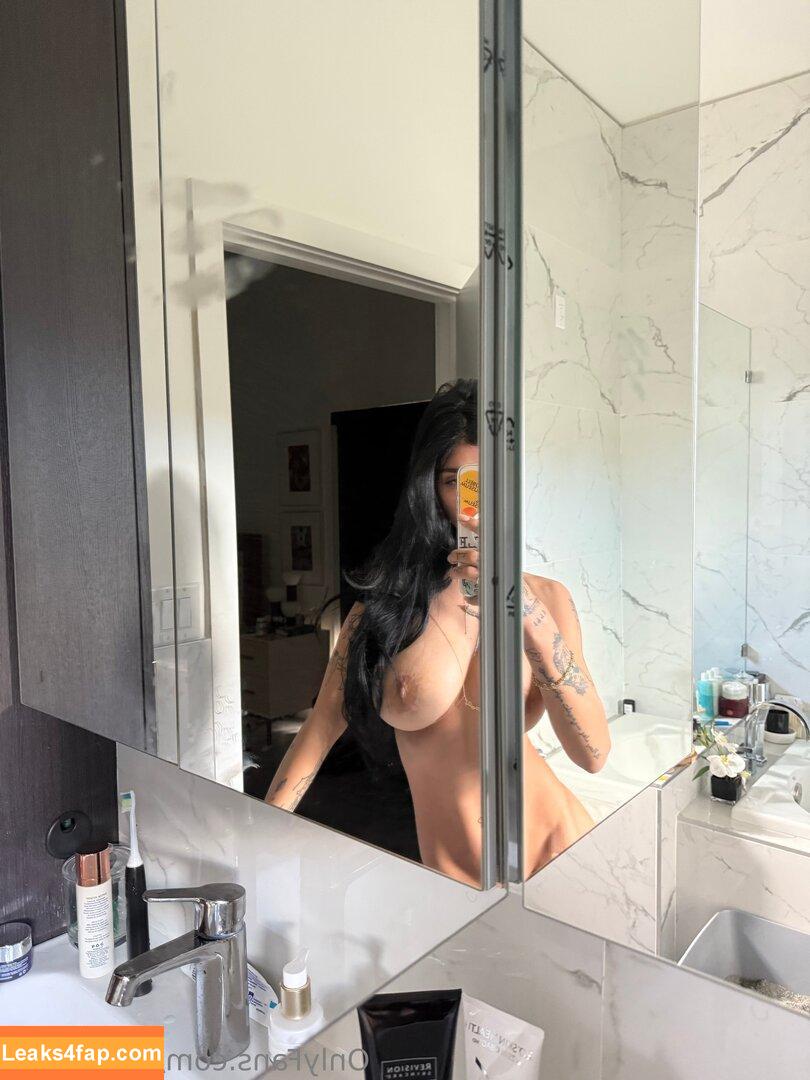 Mia Khalifa / https: / miak / miakhalifa leaked photo photo #5131