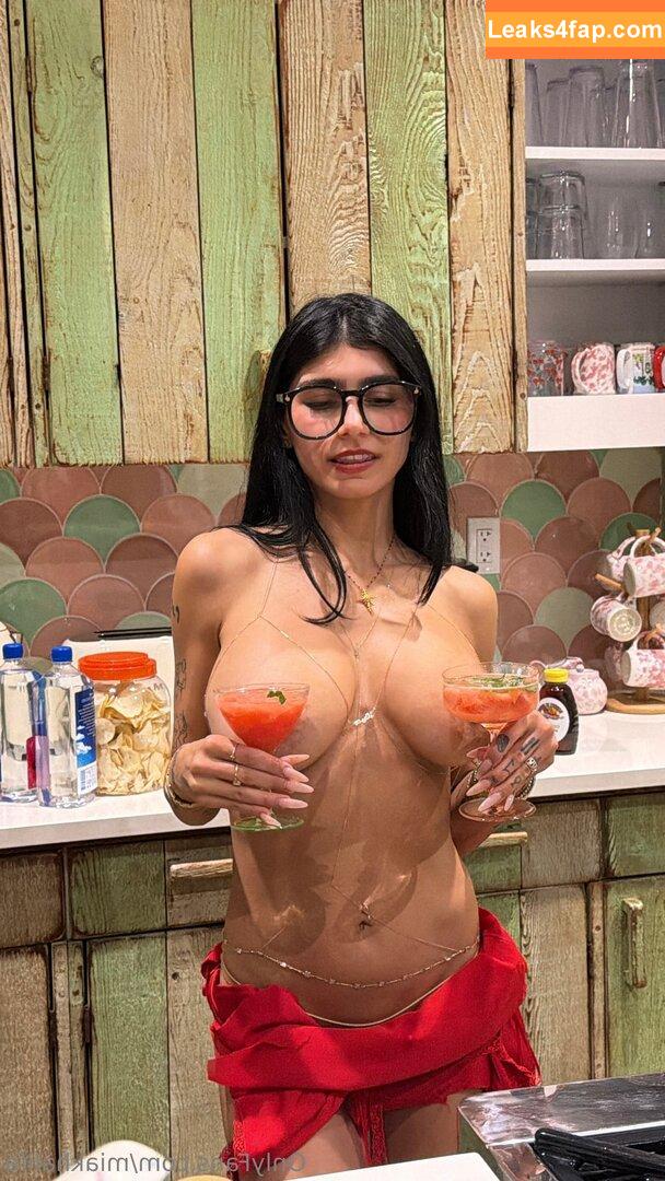 Mia Khalifa / https: / miak / miakhalifa leaked photo photo #5159