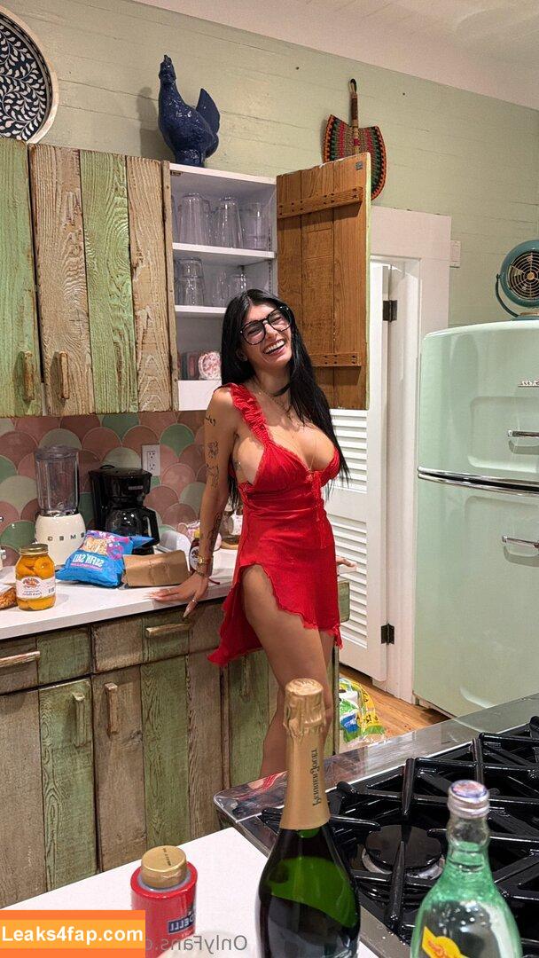 Mia Khalifa / https: / miak / miakhalifa leaked photo photo #5165