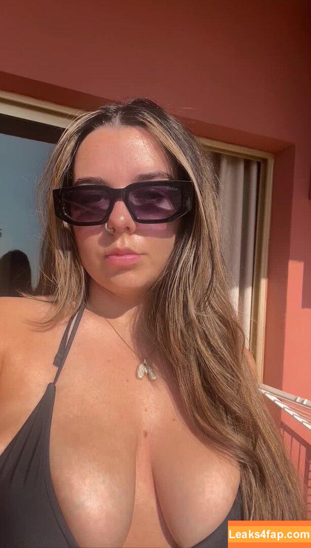 Mia Lapsley / miaalapsley leaked photo photo #0017