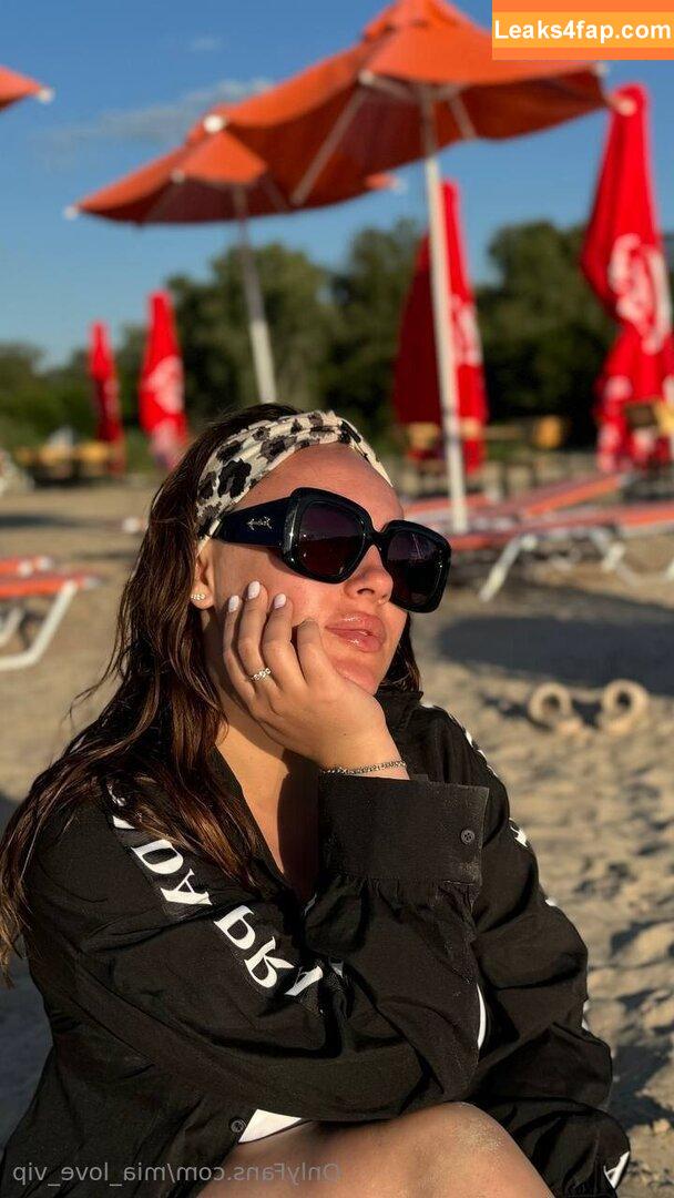 mia_love_vip /  leaked photo photo #0030