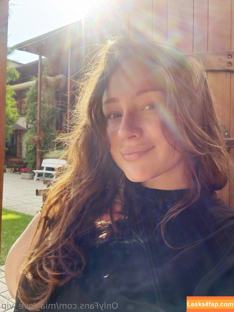 mia_love_vip /  leaked photo photo #0031