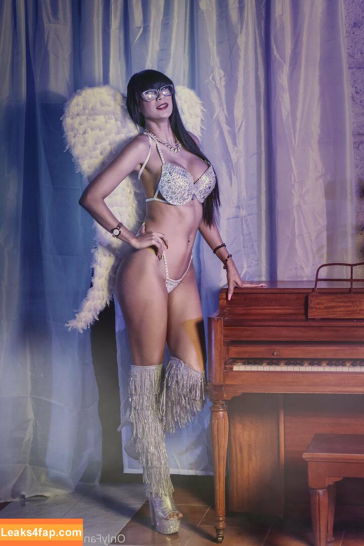 Mia Marin / mia_marinoficial / miamarin / miamarinoficial leaked photo photo #0001
