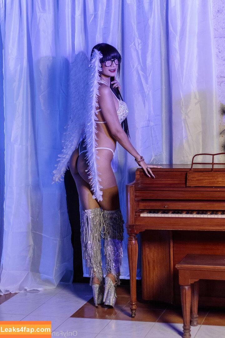 Mia Marin / mia_marinoficial / miamarin / miamarinoficial leaked photo photo #0005