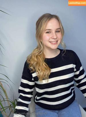 Mia_mia_white photo #0025