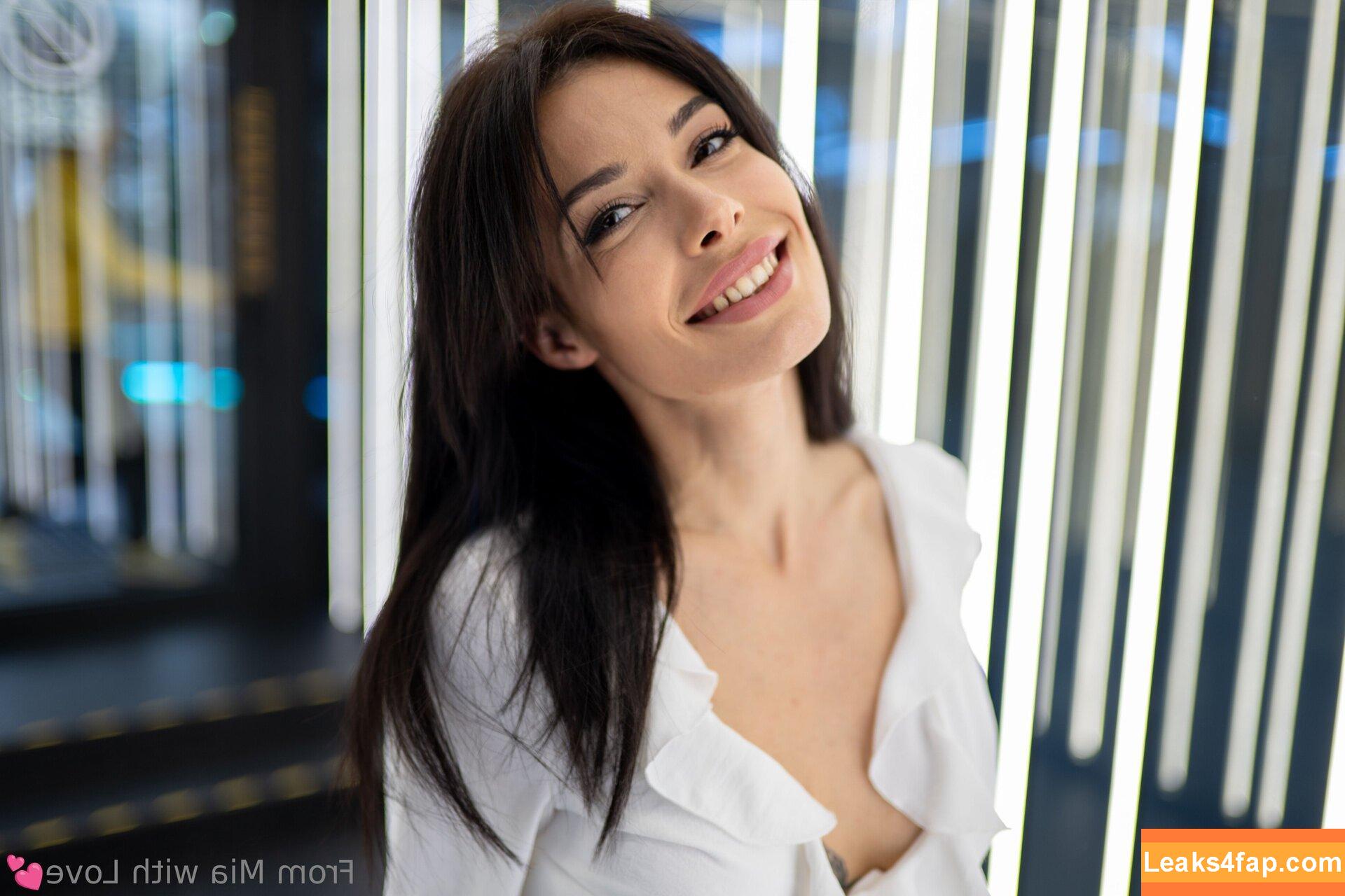 mia_moonn / miamoonn_ leaked photo photo #0041