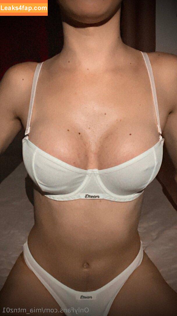 mia_mtnz01 /  leaked photo photo #0009