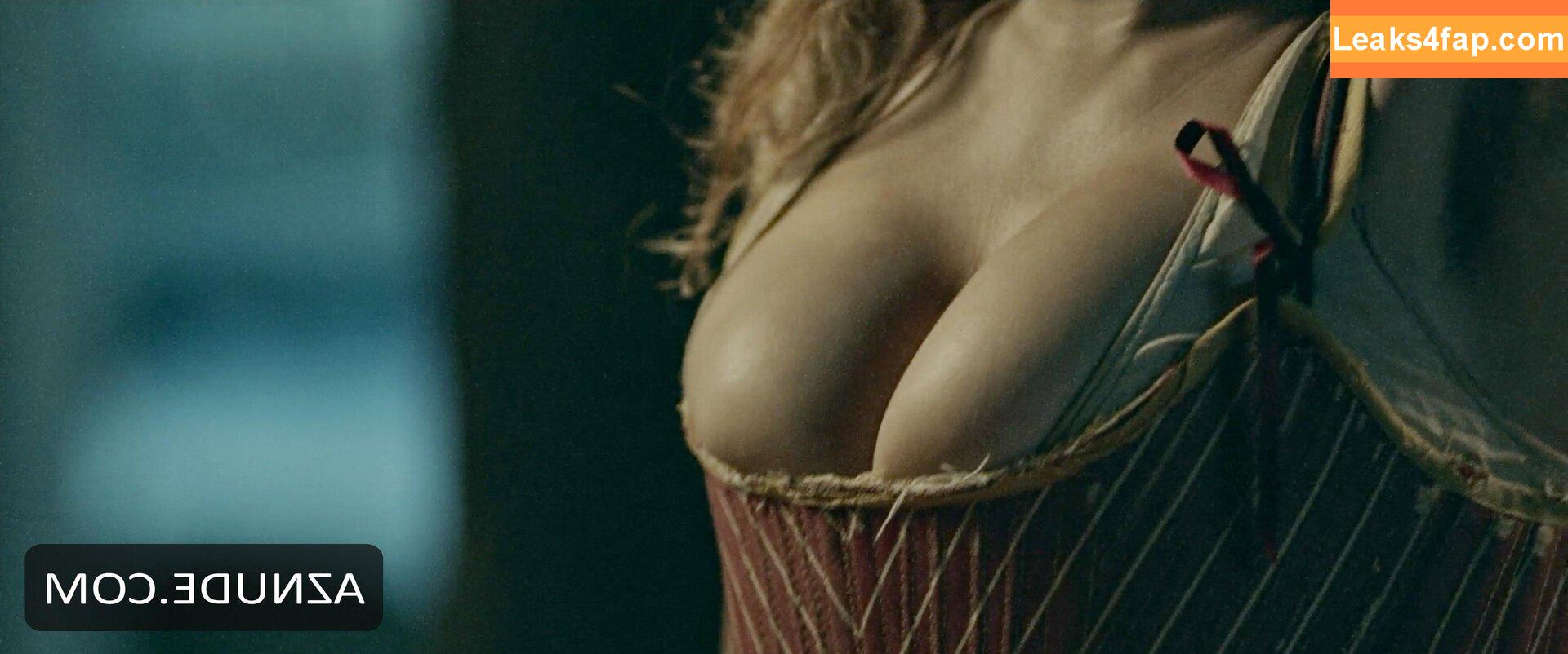 Mia Tomlinson /  leaked photo photo #0009