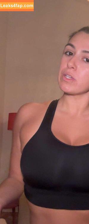 Mia Valencia photo #0109