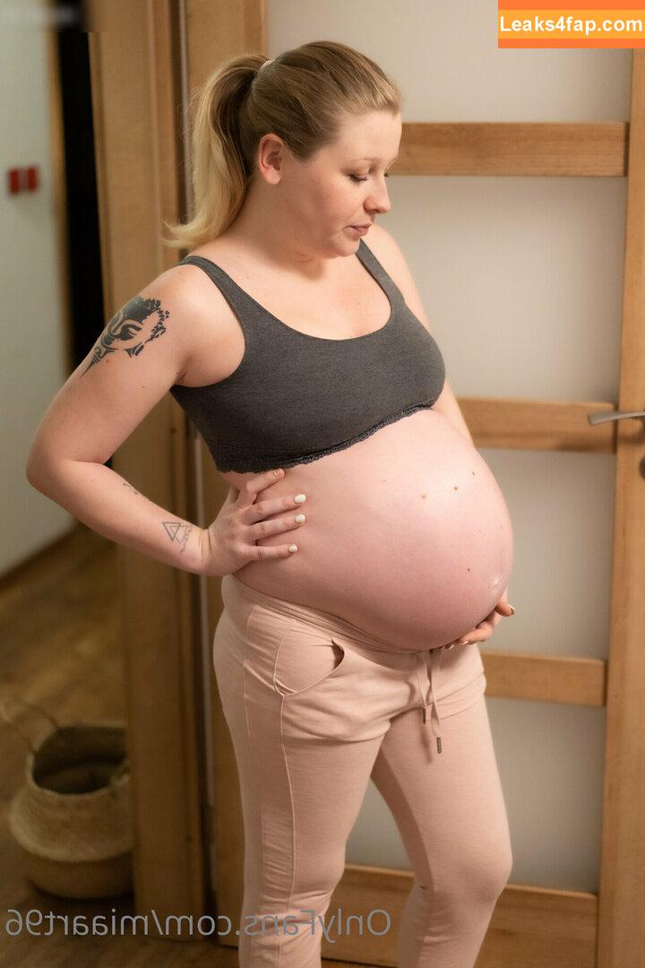 Miaart96 / mia4you4fun / miawild10 / ygfoot leaked photo photo #0055