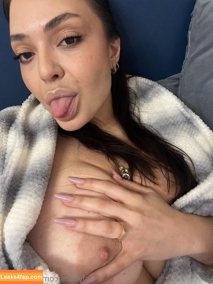 MiaBigTits /  / mia big tits / miabigtits_official4 leaked photo photo #0178