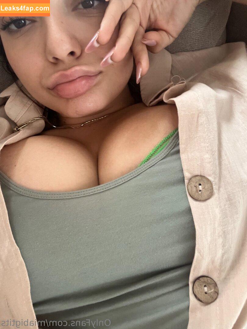 MiaBigTits /  / mia big tits / miabigtits_official4 leaked photo photo #0191