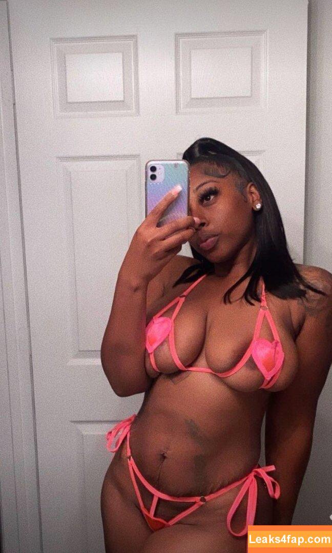 miacheeksxoxo / miacakesxox leaked photo photo #0002
