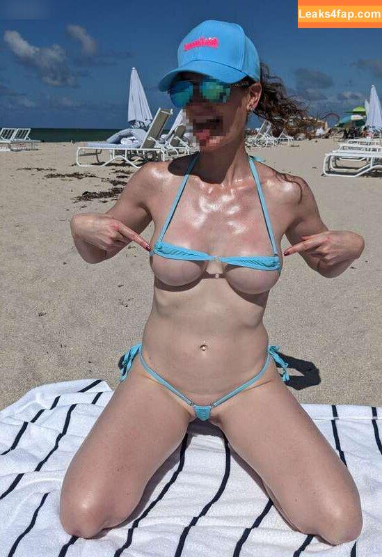 MiaExhib / https: / mia_exhib leaked photo photo #0319