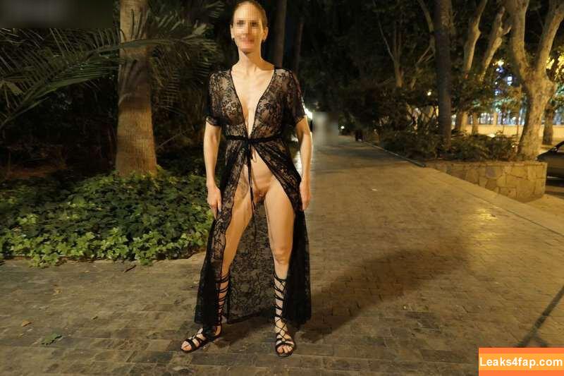 MiaExhib / https: / mia_exhib leaked photo photo #0357