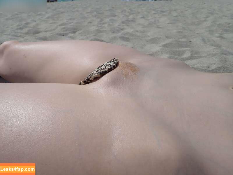 MiaExhib / https: / mia_exhib leaked photo photo #0395