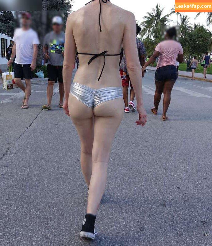 MiaExhib / https: / mia_exhib leaked photo photo #0425