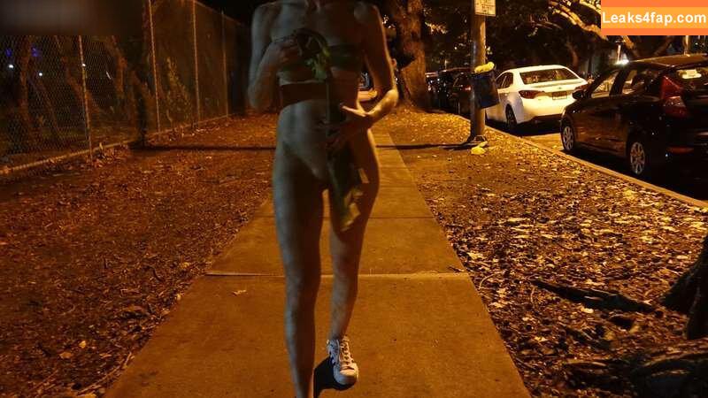 MiaExhib / https: / mia_exhib leaked photo photo #0577