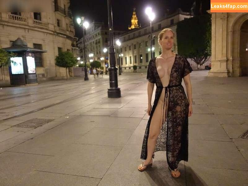 MiaExhib / https: / mia_exhib leaked photo photo #0673