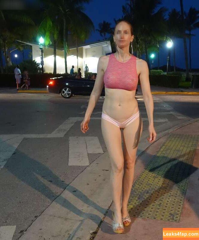 MiaExhib / https: / mia_exhib leaked photo photo #0764