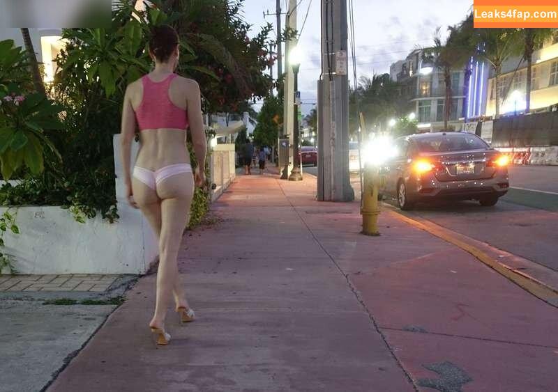 MiaExhib / https: / mia_exhib leaked photo photo #0768